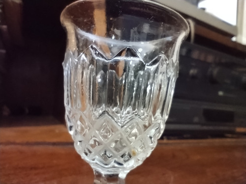 Antigua Copa O Copita De Colección De Vidrio Tallado (Usado)