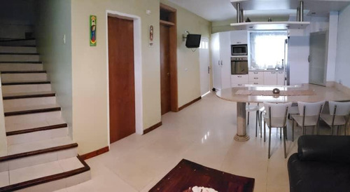 Imagen 4 de 14 de Alquiler Fijo. Townhouse. Cerca Del Sambil. Maneiro