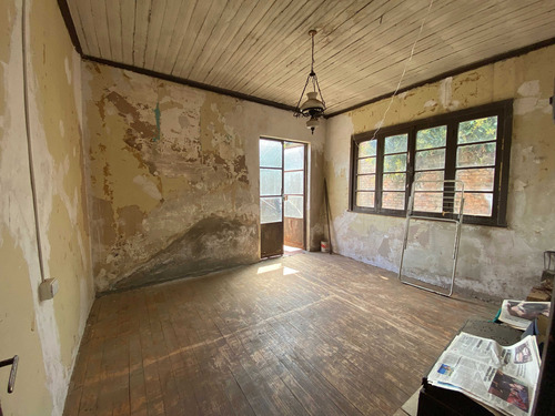 Cauquenes, Local Comercial, 976 M2 Terreno (86224)