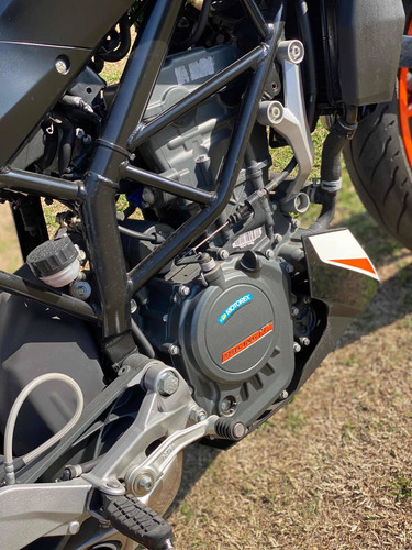 Imagen 14 de 25 de Ktm Duke 200