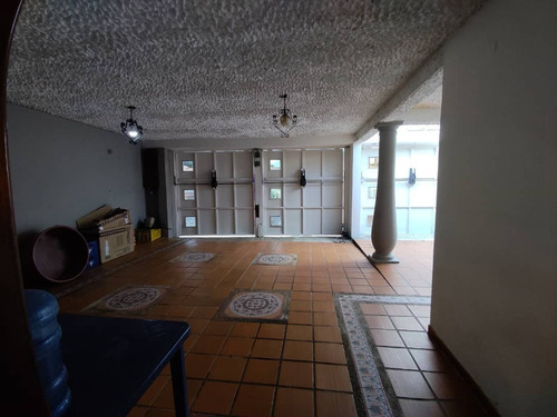 Imagen 5 de 12 de Comoda Casa En Urb Los Overos Norte 04146878567