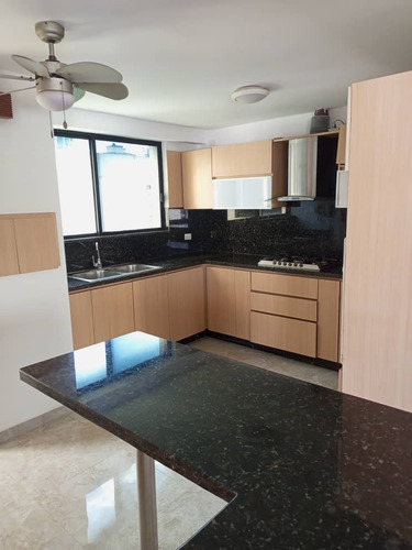 En Venta Apartamento En Los Mangos Valencia Con Pozo, 229514 Acv