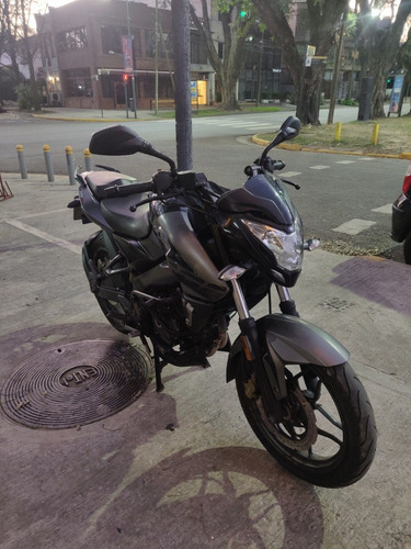 Imagen 2 de 6 de Bajaj Rouser Ns 200