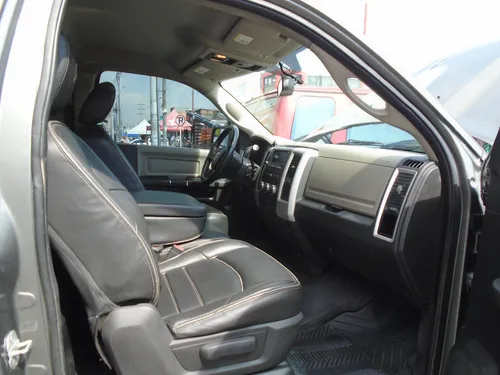 Dodge Ram 5.7 1500 Slt 4x2
