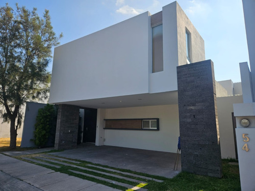 Renta Casa En Real Del Molino (calicantos)