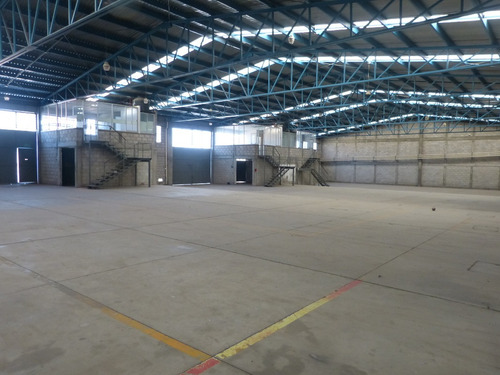 Bodega/nave En Venta Industrial En Carretera Panamericana