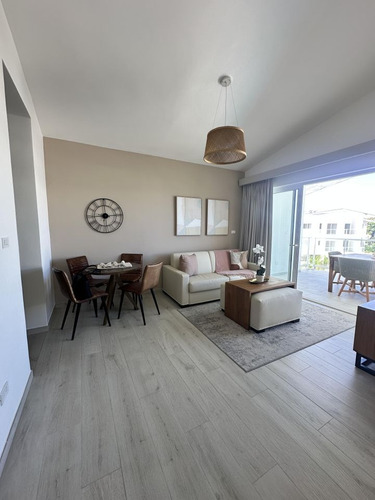 Apartamento En Venta Paseo Playa Coral, Bávaro Punta Cana.