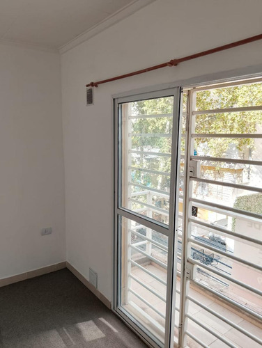 Departamento 2 Ambientes Con Balcon (apto Credito)