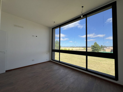 Venta Casa 5 Ambientes A Estrenar En La Magdalena, Canning