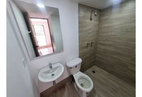 Amplio Y Cómodo Apartamento En Venta En Los Balsos