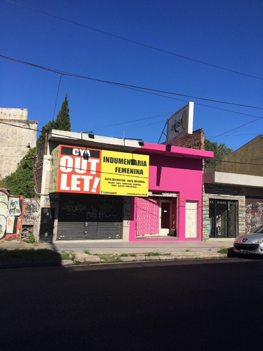 Imagen 3 de 6 de Locales En Excelente Ubicación - Muy Buena Inversión