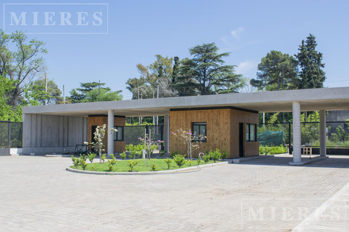 Lote En Venta De 387m² En El Olivar, Pilar