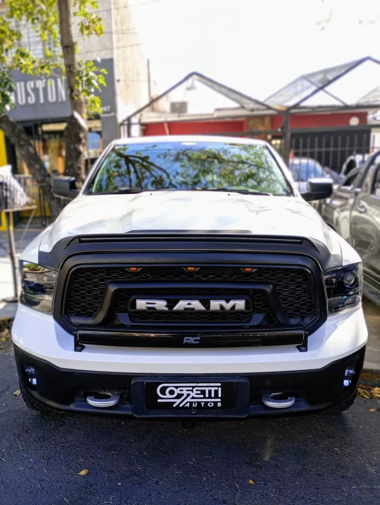 RAM 1500 5.7 Laramie Atx V8