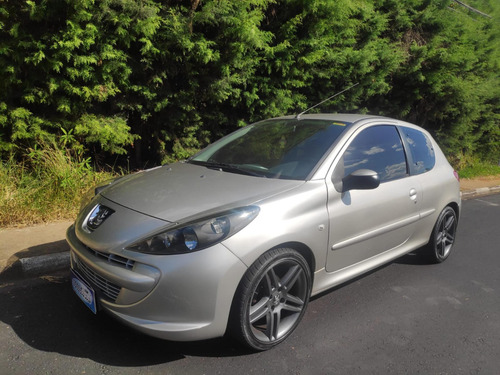 Imagem 1 de 7 de 207 Xr 1.4 Flex 8v 3p