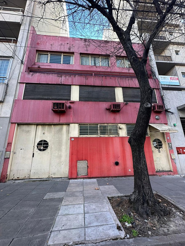 Local En Venta - 513 M2 Deposito En Doble Altura - San Cristobal - Proximo A Av. Independencia.