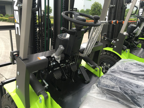 Imagen 9 de 12 de Autoelevador Mitsubishi Snsc Diesel 3.0 Toneladas