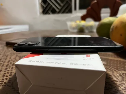 Apple iPhone 11 (128 Gb) - Negro Batería En 86% (Usado)
