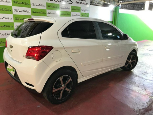 Chevrolet Onix Onix 1.4 MPFI LT 8V FLEX 4P MANUAL