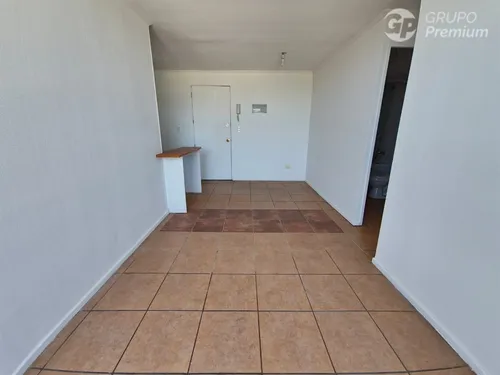 Espacioso Depto 49m2 3d 1b Con Estacionamiento Propio