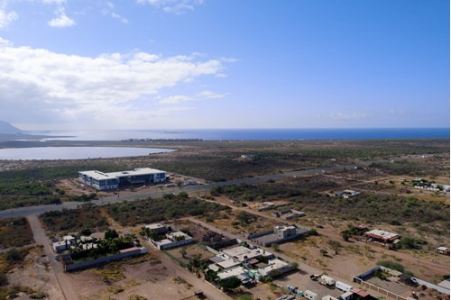 Terreno De 1,000 M2 Sobre El Blvd Tetakawi Con Vista Parcial Al Mar