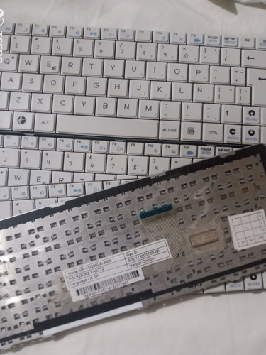 Teclados Blanco Para Letra Azul