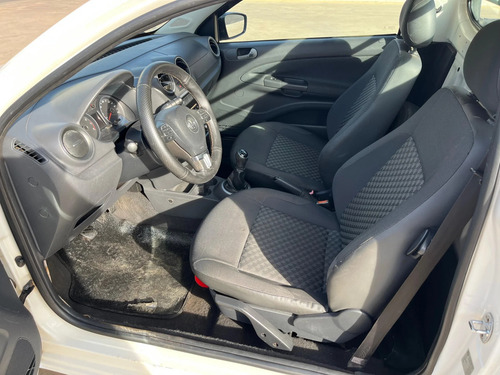 Volkswagen Saveiro 1.6 MI TRENDLINE CS 8V FLEX 2P MANUAL