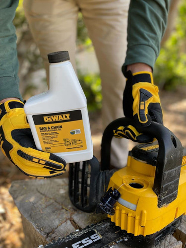 Óleo De Motosserra Dewalt Biodegradável 480 Ml (caixa De 24)