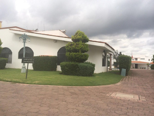 Residencia En San Gil, 8 Recamaras, 11 Baños, Alberca, Junto Al Campo De Golf