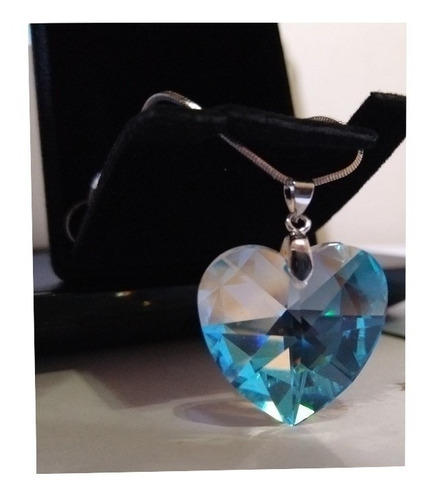 Colar Coração Cristal Swarovski Blue Ab 2,8 Cm Em Rhodium