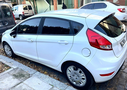 Imagen 3 de 9 de Ford Fiesta 1.6 2016 Titular