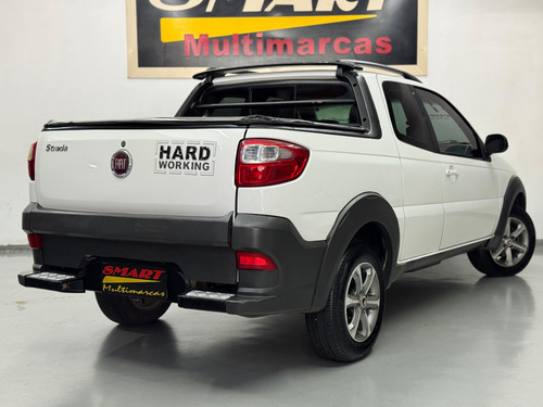 Fiat Strada 1.4 Hard Working Cab. Dupla Flex 3p