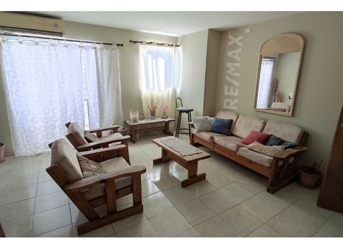 Imagen 4 de 13 de Re/max 2mil Vende Apartamento En Av. Juan Bautista Arismendi, Resd. Caracol