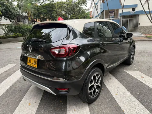 Renault Captur 2.0 Intens Automática