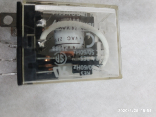 Relevador Allen Bradley (6pzs) 24v Ac/dc 8 Pines 700-hf32a24 (Usado)