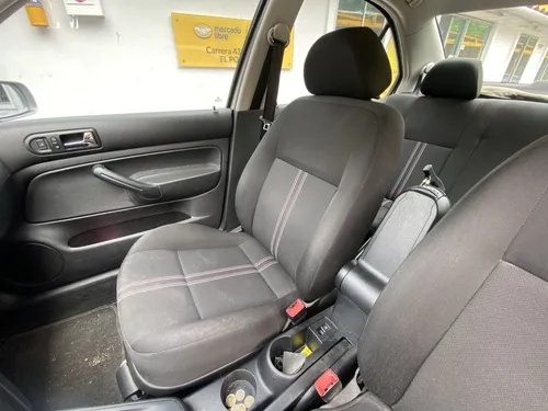 Volkswagen Jetta 2.0 Trendline At 2012