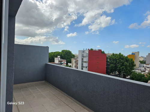 Departamento En Monte Castro