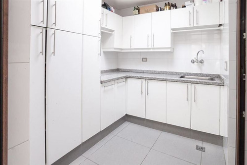 Casa En Venta De 4 Dorm. En Vitacura