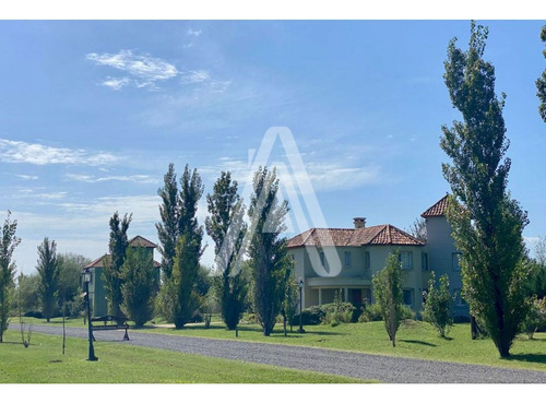 Imagen 10 de 11 de Terrenos- Lotes- Golf Country La Carolina- Barrio Cerrado