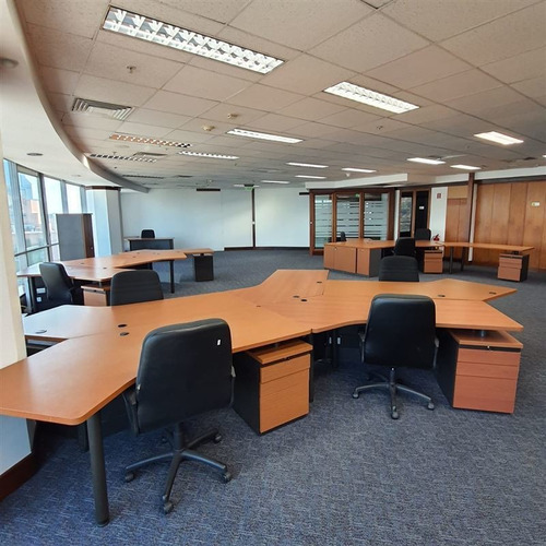 Imagen 2 de 12 de Oficina En Arriendo En Las Condes