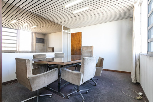 Imagen 8 de 30 de Venta Oficina En Monserrat Con Balcón Terraza.