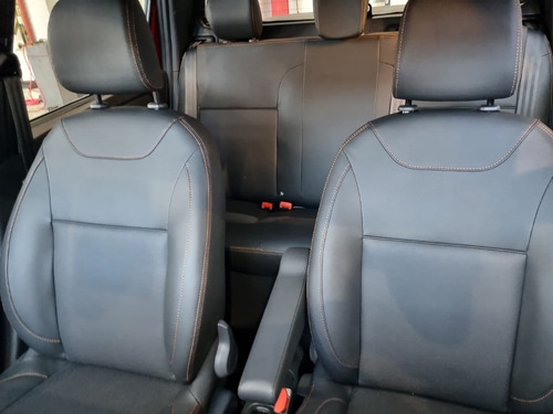 Imagen 13 de 15 de Renault Ooroch Iconic Tce 4wd Cvt Permuto O Vendo (gga)