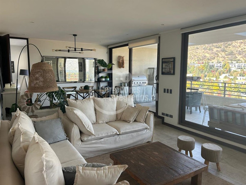 Casa En Venta De 4 Dorm. En Lo Barnechea Los Litres