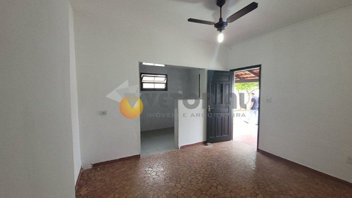 Imagem 4 de 10 de Casa Com 2 Dormitórios No Indaia - Ca0674