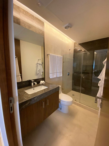Imagen 21 de 30 de Departamento En Venta En Playa Del Carmen