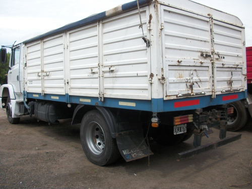 Imagen 4 de 12 de Mercedes Benz 1620 2004 Cerealero Muy Bueno