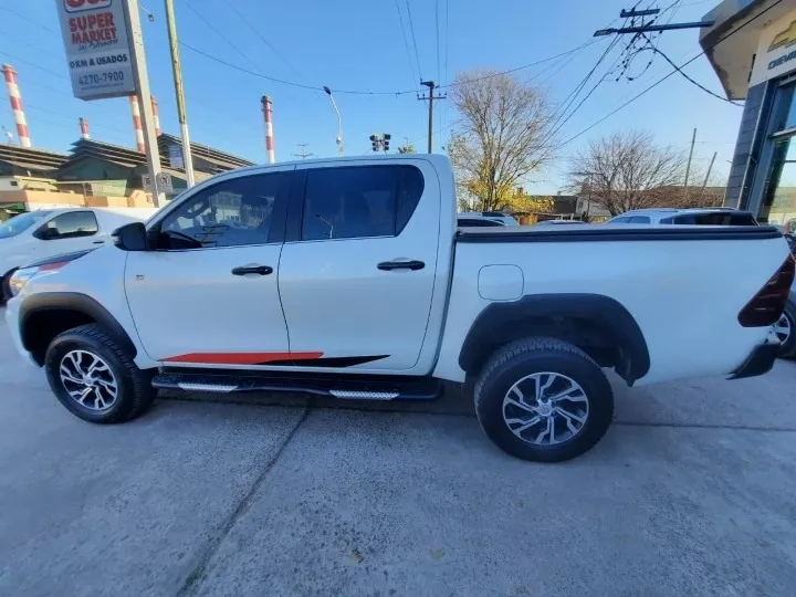 Toyota Hilux V6 Gr-s