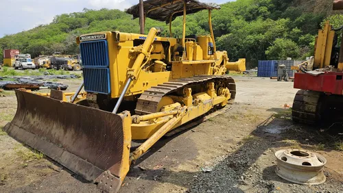 Buldocer Komatsu D85