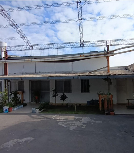 Galpon Casa Depto En Barrio San Vicente Parque