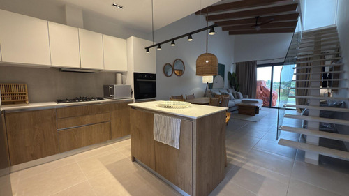 Stunning Ph 3 Bedroom, New Construction-cocotal Community