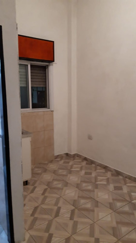 Imagen 10 de 10 de Alquiler. Monoambiente Para 1 Sola Persona. En Cruce De 2 Avenidas